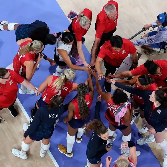 Erin Virtue, far left (Getty Images)