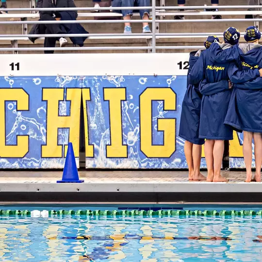 Michigan Water Polo huddle