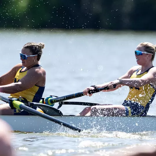 Gabbie Graves, left, and Katie Easton