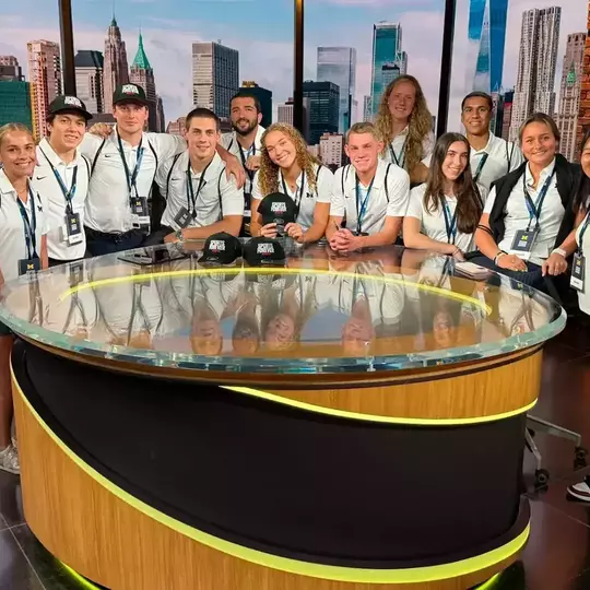 New York Career Venture - Get Up! Set (Julie Fielding)