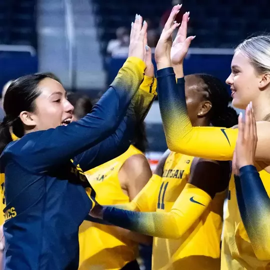 Maddi Cuchran (left) and Jenna Hanes