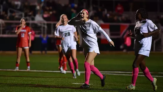 Caitlin Burger 2 (RMU)