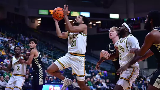 Logan Woods (Oakland)