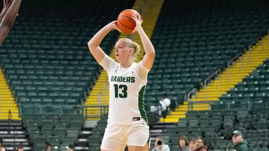 Maja Dilen (Oakland)