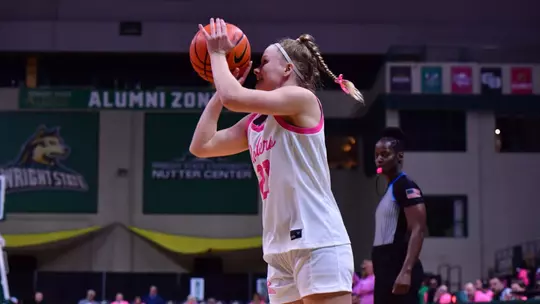 Lauren Scott (Milwaukee)