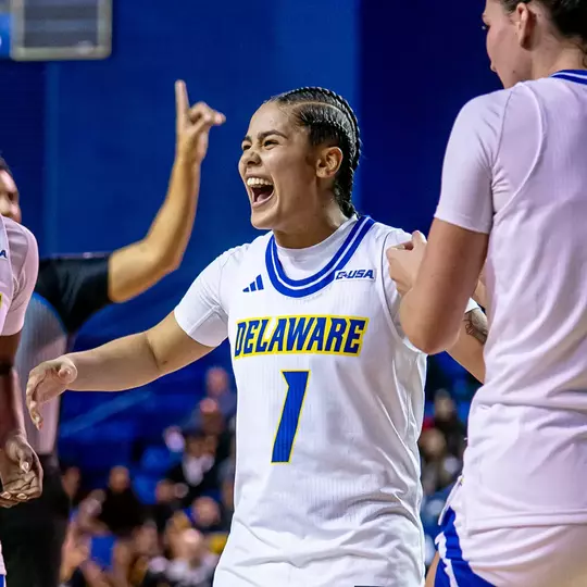 Women's Basketball Hosts La Salle for Education Day