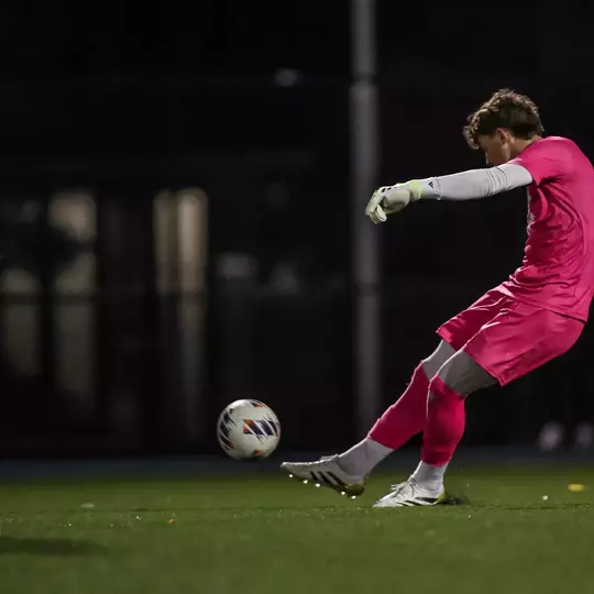 Elliott Jr. Ranked No. 9 on TopDrawerSoccer's Top 100 Freshman List