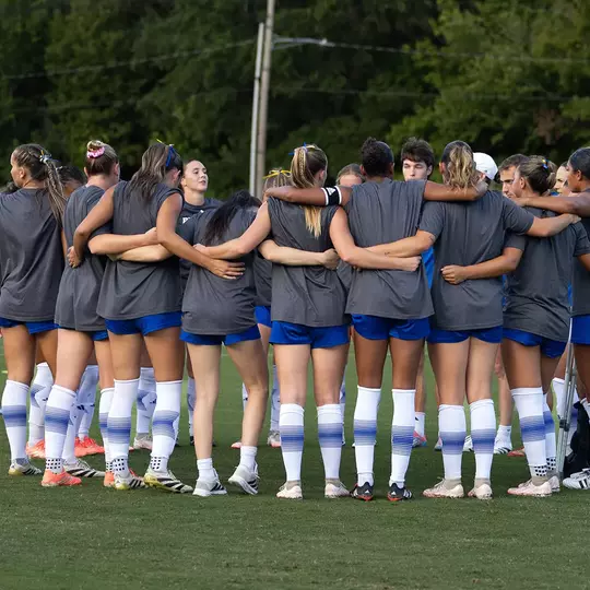 Women's Soccer Moves Up to in Regional Poll for Second-Straight Week