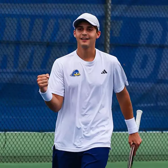 Men’s Tennis Competes at SJU invitational