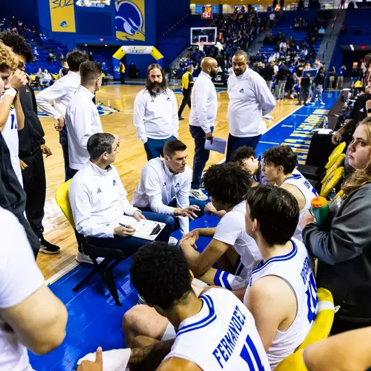 Men's Basketball Heads to Miami to Face FIU