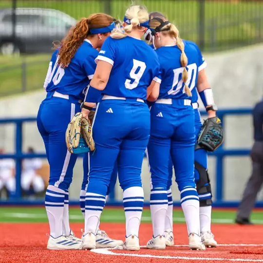 Softball Falls to LA Tech