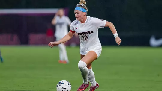 Georgia midfielder Summer Denigan (10) during Georgia's game against LSU at Turner Soccer Complex in Athens, Ga., on Sunday, Oct. 5, 2025. (Conor Dillon/UGAAA)