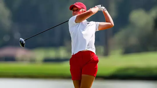 Karoline Tuttle in a practice round in the fall of 2025 (photo by Conor Dillon).
