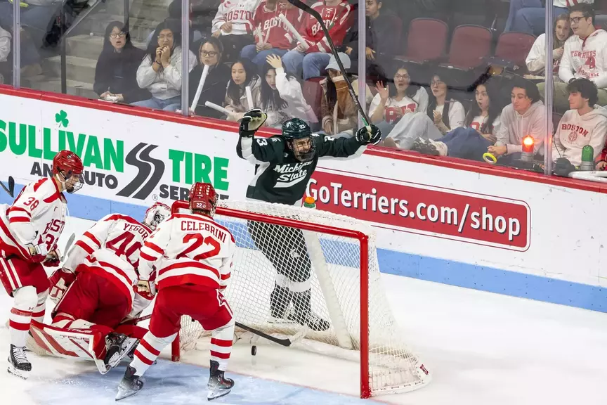 Shane Vansaghi, celebration, action, 2025-26, hockey