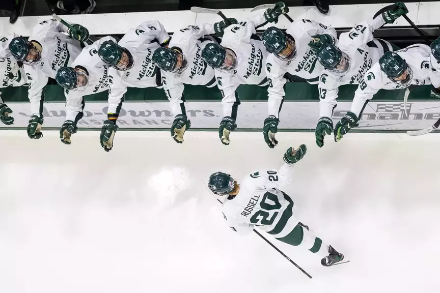 Daniel Russell, action, hockey, 2025-26