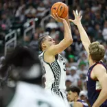 Jesse McCulloch against UConn in exhibition game