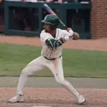 Khamaree Thomas prepares to swing