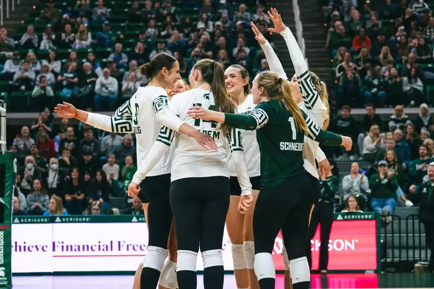 Volleyball celebrates vs. UCLA