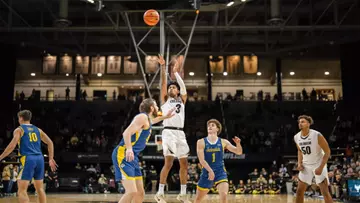 Hammond Propels Buffs Past South Dakota State Image