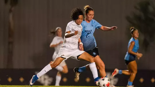 Kaia Santomarco-king vs. UCF