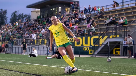 The Oregon Ducks took on the Illinois, Fighting Illini at Pape Field on Thursday, September 18.