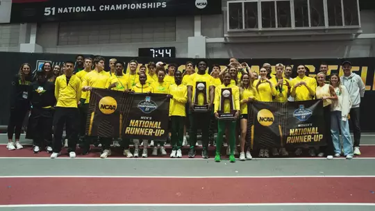 2026 NCAA Indoor runner-up - team picture