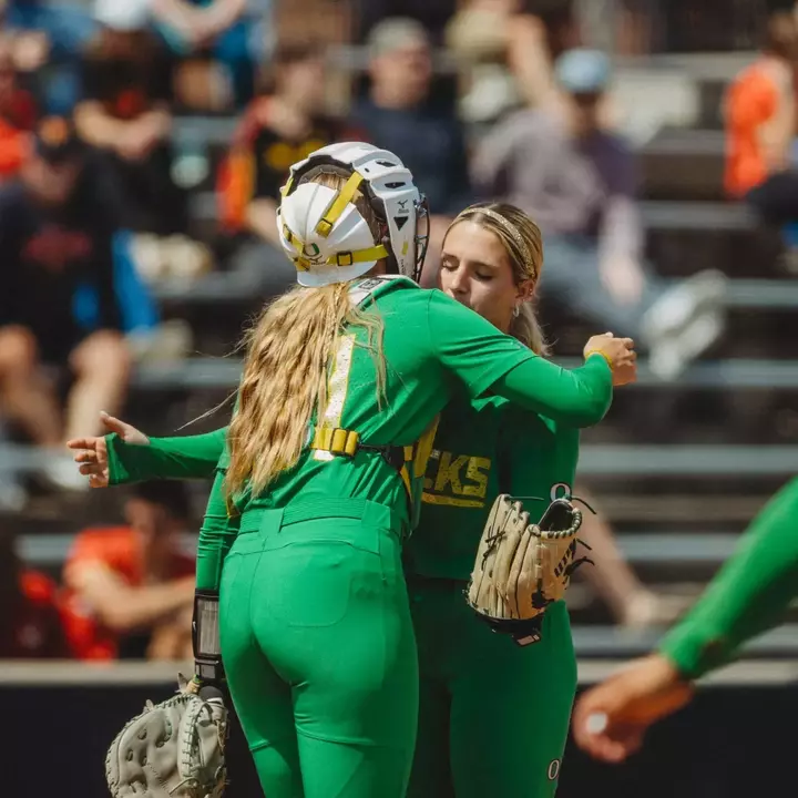 Lyndsey Grein, Emma Cox