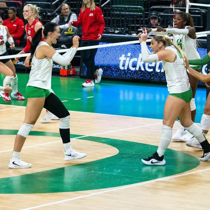 Crownover, Sucurovic celebration vs Utah, preseason (Aug. 2026)
