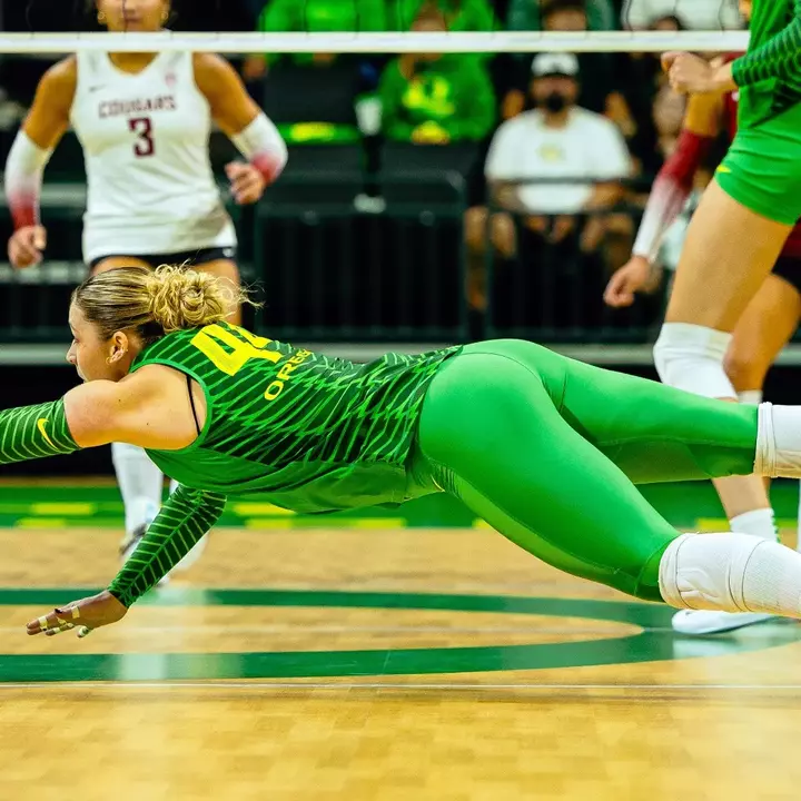 Crownover diving dig vs WSU (Sept. 7)