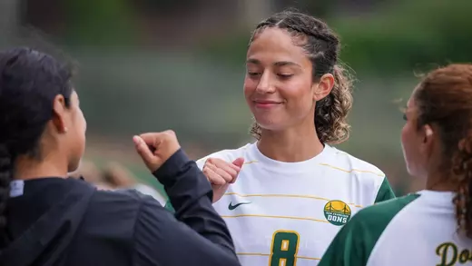 WSOC Bella Bonnett Fist Bump Pregame vs. CSU Bakersfield August 2026