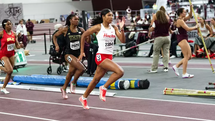 Track & Field athlete running at Ted Nelson Invitational