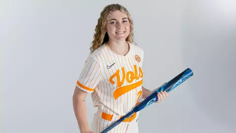 KNOXVILLE, TN - January 09, 2026 - Outfielder Taelyn Holley #27 of the Tennessee Lady Volunteers portrait taken during Photo Day in Knoxville, TN. Photo By Andrew Ferguson/Tennessee Athletics