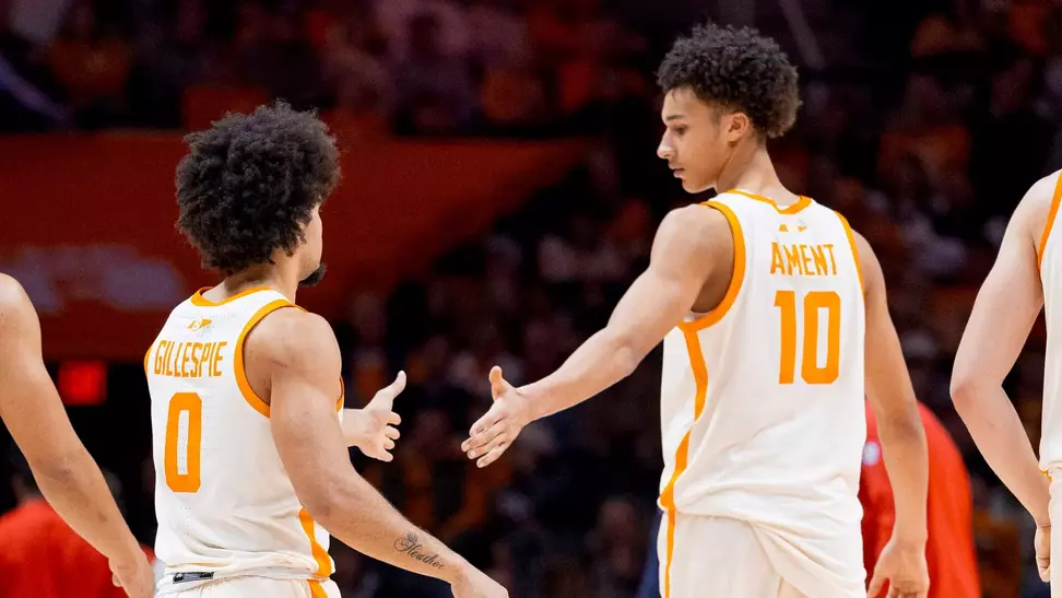 KNOXVILLE, TN - February 03, 2026 - Guard Ja'Kobi Gillespie #0 and Forward Nate Ament #10 of the Tennessee Volunteers during the game between the Ole Miss Rebels and the Tennessee Volunteers at Food City Center in Knoxville, TN. Photo By Andrew Ferguson/Tennessee Athletics