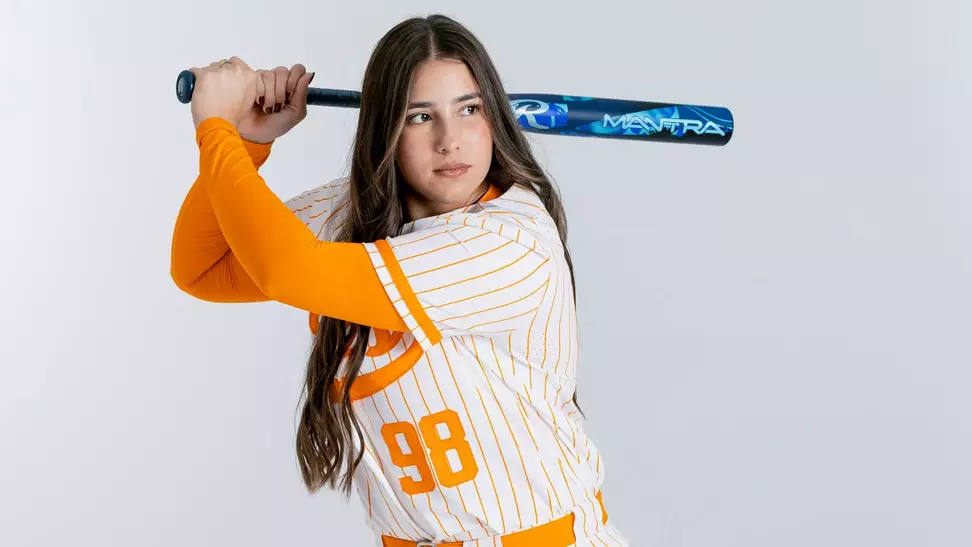 KNOXVILLE, TN - January 09, 2026 - Infielder Makenzie Butt #98 of the Tennessee Lady Volunteers portrait taken during Photo Day in Knoxville, TN. Photo By Andrew Ferguson/Tennessee Athletics