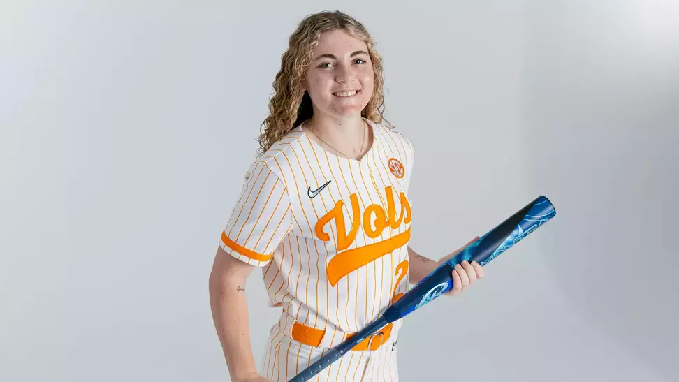 KNOXVILLE, TN - January 09, 2026 - Outfielder Taelyn Holley #27 of the Tennessee Lady Volunteers portrait taken during Photo Day in Knoxville, TN. Photo By Andrew Ferguson/Tennessee Athletics