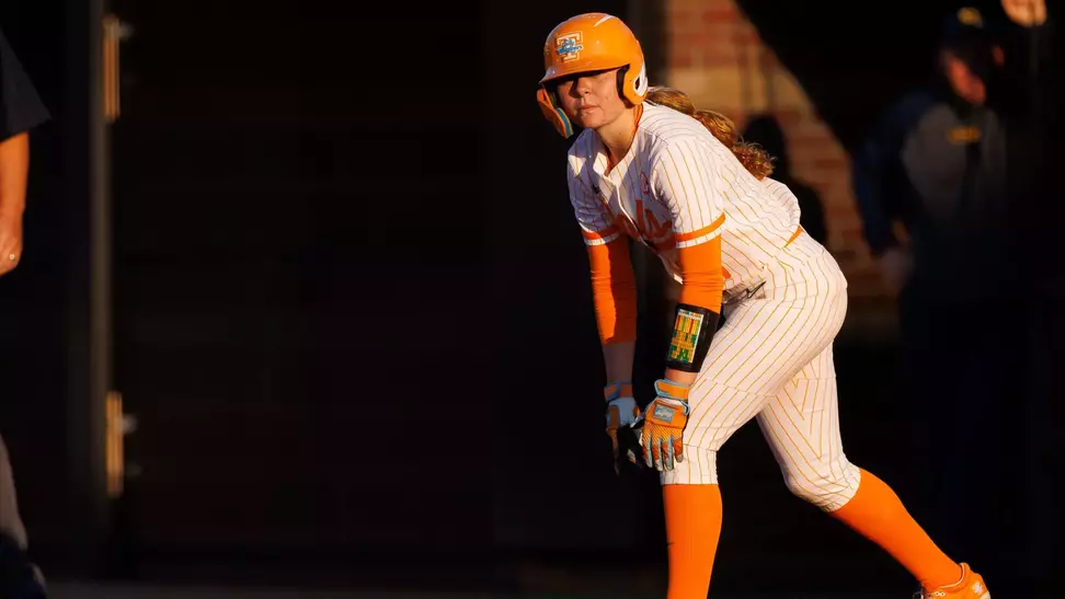 KNOXVILLE, TN - April 07, 2026 - Outfielder Taelyn Holley #27 of the Tennessee Lady Volunteers during the game between the ETSU Buccaneers and the Tennessee Lady Volunteers at Sherri Parker Lee Stadium in Knoxville, TN. Photo By Kyndall Williams/Tennessee Athletics