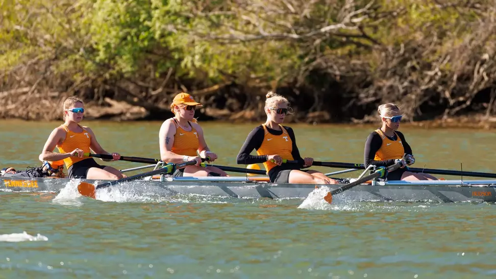 Tennessee Rowing Competing in Oak Ridge