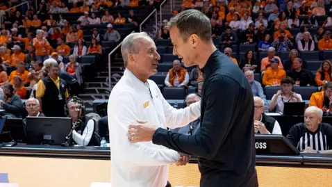 KNOXVILLE, TN - October 26, 2025 - Head Coach Rick Barnes of the Tennessee Volunteers and Head Coach Jon Scheyer of the Duke Blue Devils before an exhibition game between the Duke Blue Devils and the Tennessee Volunteers at Food City Center in Knoxville, TN. Photo By Andrew Ferguson/Tennessee Athletics