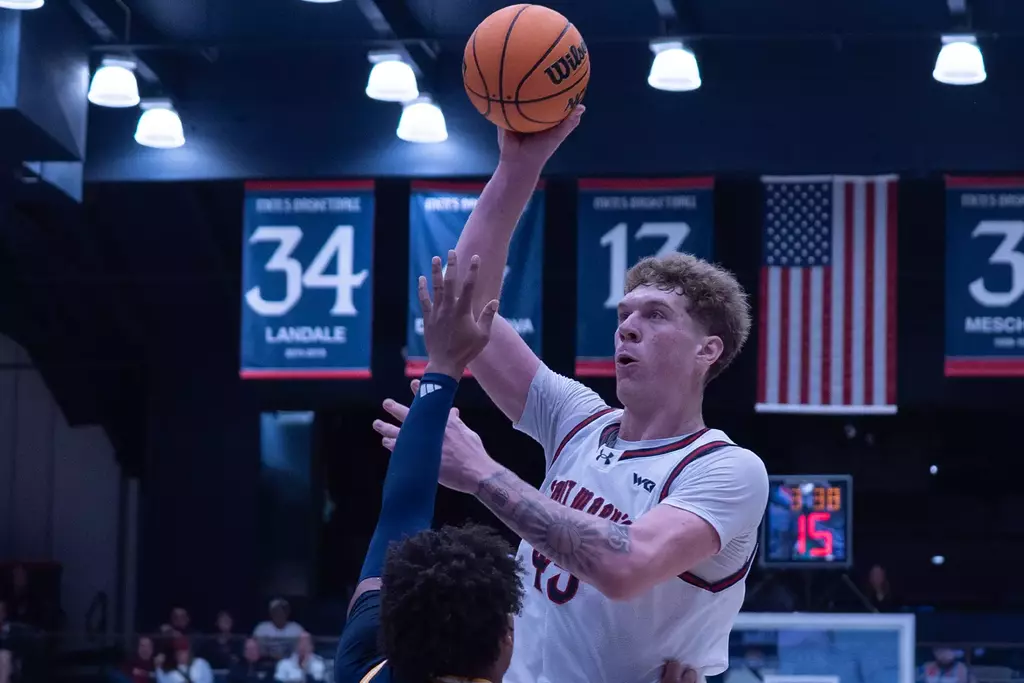 McKeever Hook Shot vs Chattanooga