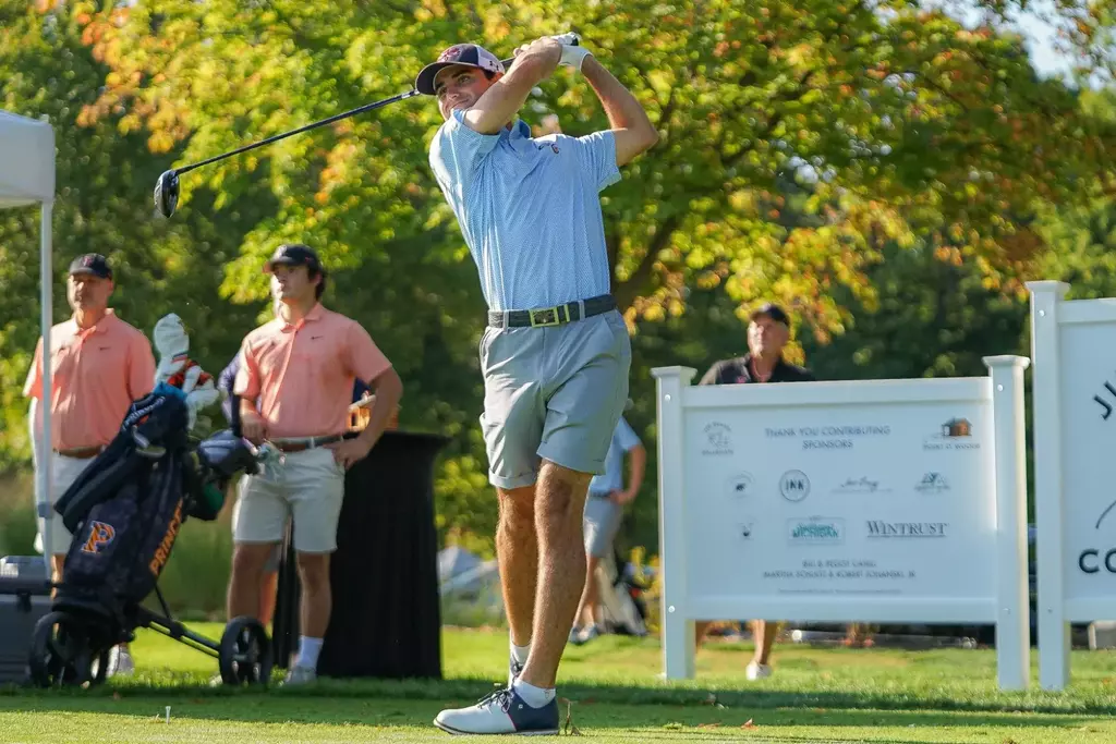 Inigo Izuzquiza at Jim Delapa 2025