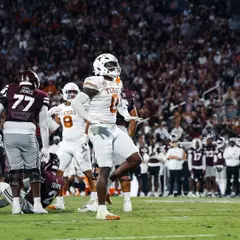 Anthony Hill Jr. in OT photo vs. Mississippi State