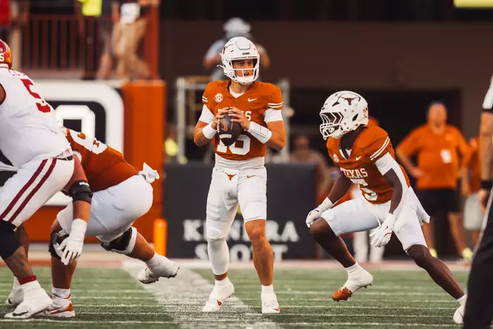 Arch Manning vs. Arkansas 2025