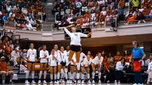 Henley Anderson serve