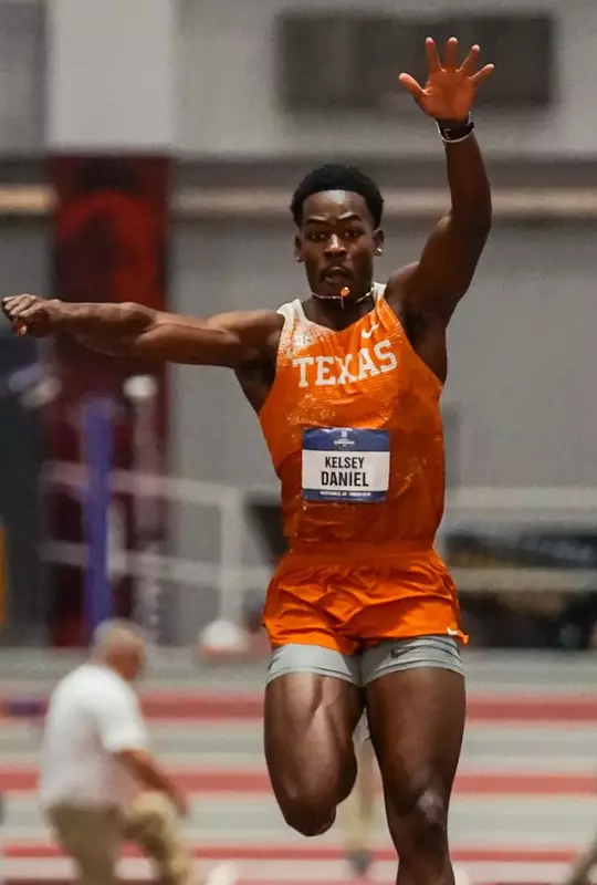 kelsey Daniel triple jump bronze