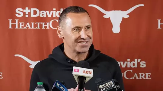 Steve Sarkisian media 030926