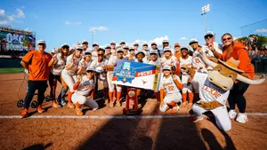 Texas softball team photo WCWS berth