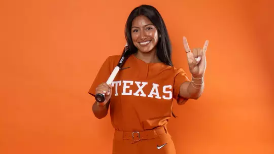 Isa Torres commitment photo