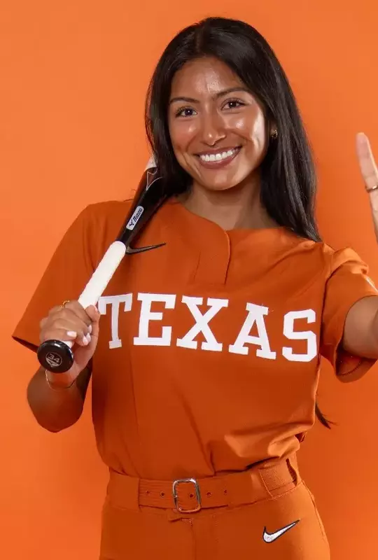 Isa Torres commitment photo