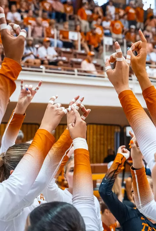 Volleyball Huddle 2025