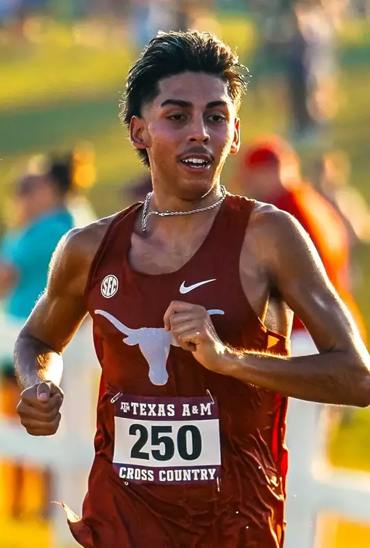 Aidan Torres USTFCCCA National Athlete of the Week